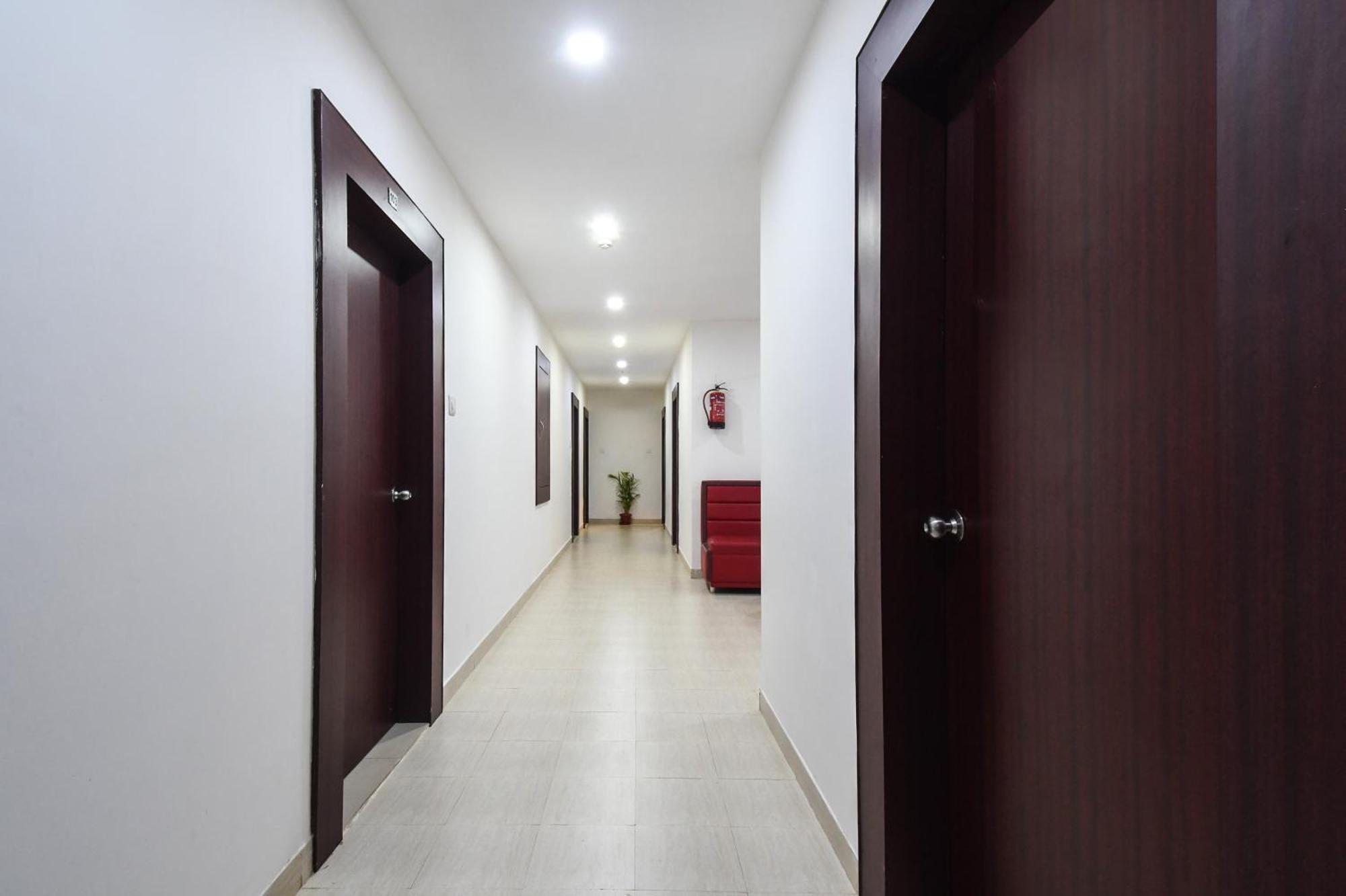 Super Townhouse Best Inn Khandagiri Zewnętrze zdjęcie