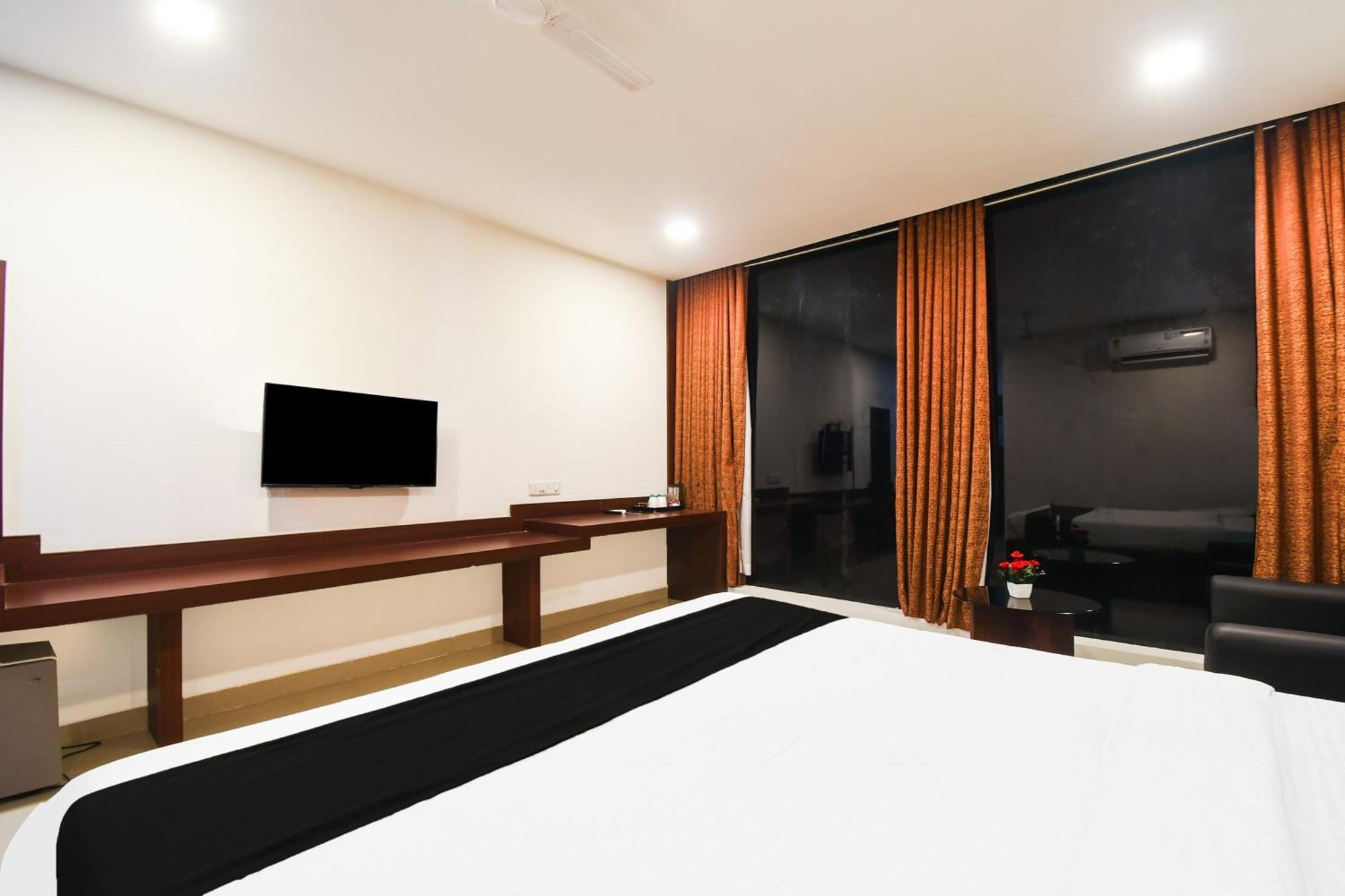 Super Townhouse Best Inn Khandagiri Zewnętrze zdjęcie